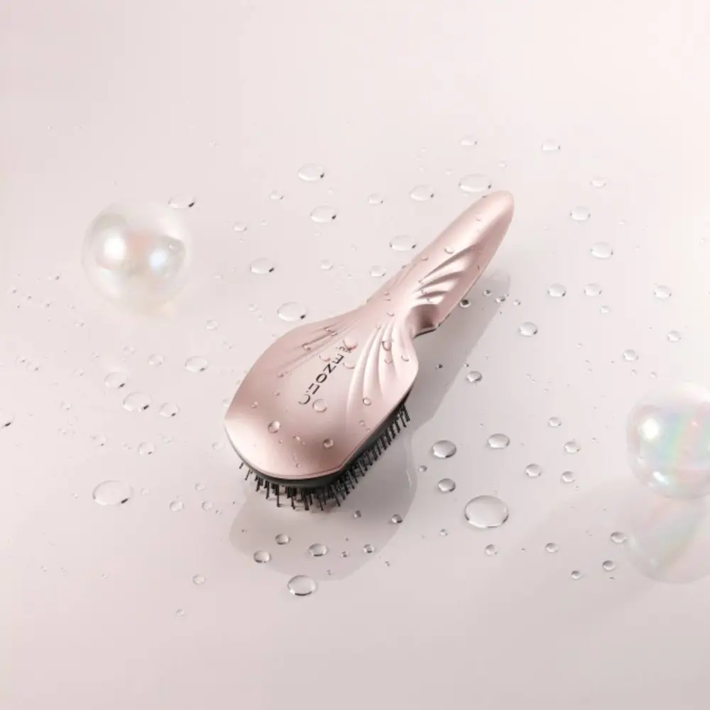 PLAMINE Clione Spa+ - Щітка для догляду за волоссям з LED терапією - фото №7 PLAMINE Clione Spa+ - Щітка для догляду за волоссям з LED терапією - фото №7